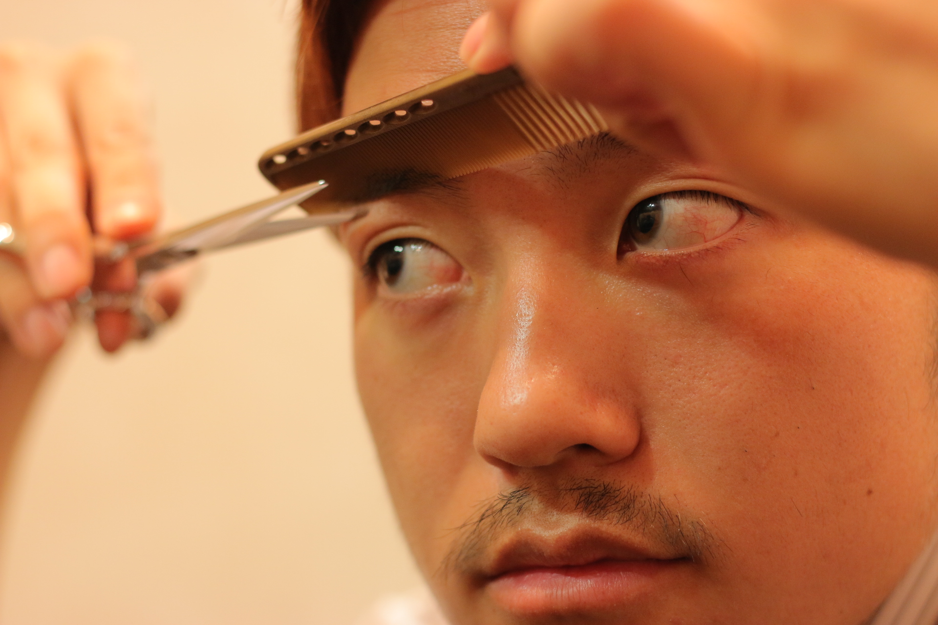 理容師が伝授 男の眉毛 ナチュラル眉 Barber Miura 三浦正弘オフィシャルサイト